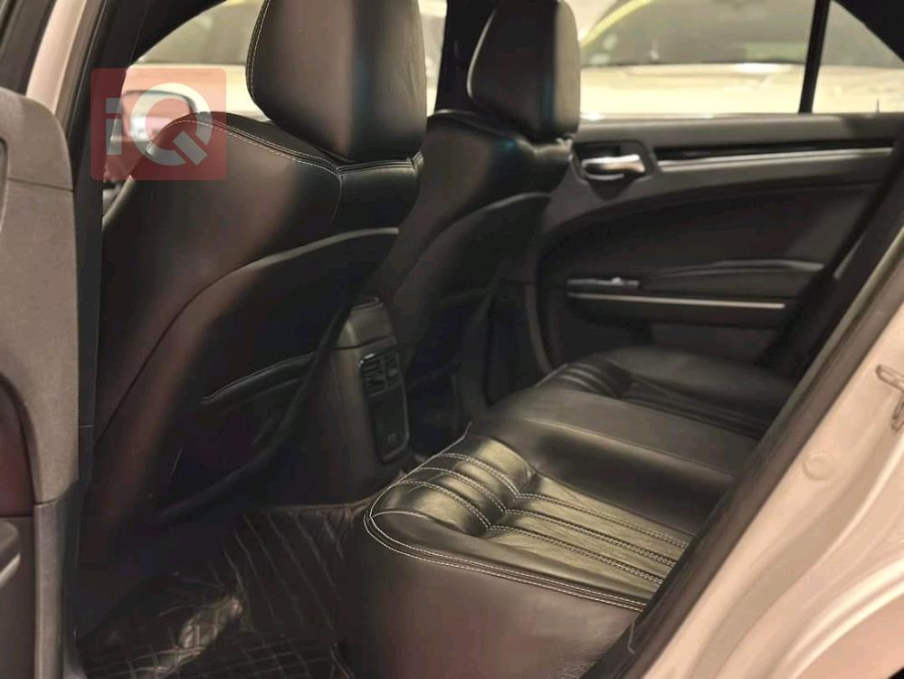 Chrysler 300
